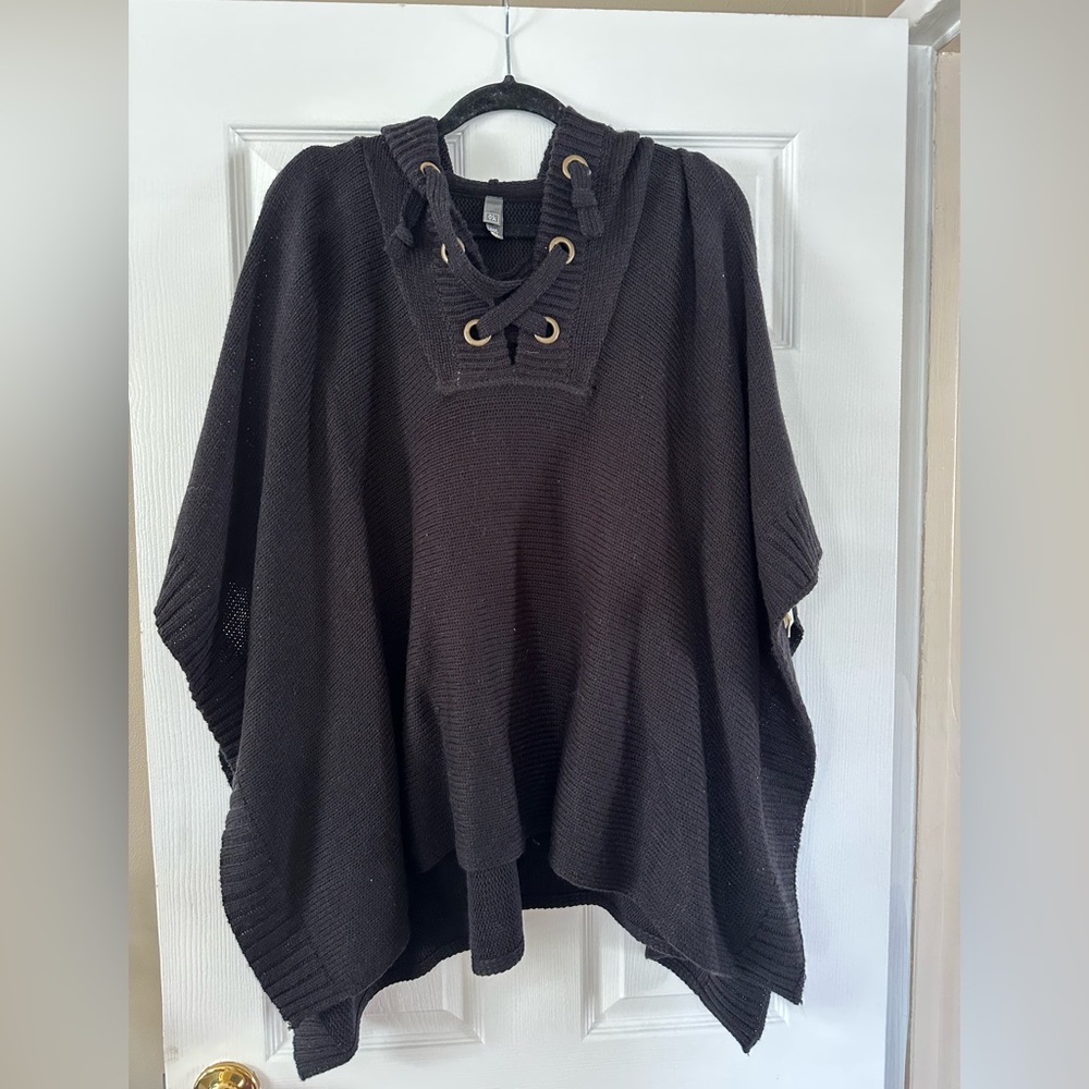 M/L Hooded Pancho